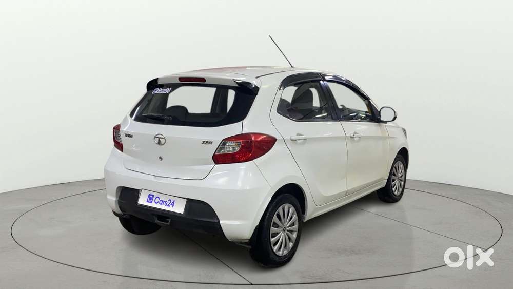 Tata Tiago 1.2 Revotron Xza, 2018, Petrol