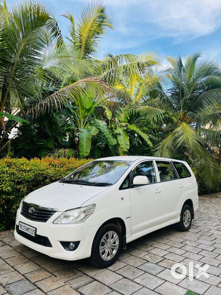 Toyota Innova 2012-2013 2.5 E Diesel Ms 7-seater, 2012, Diesel