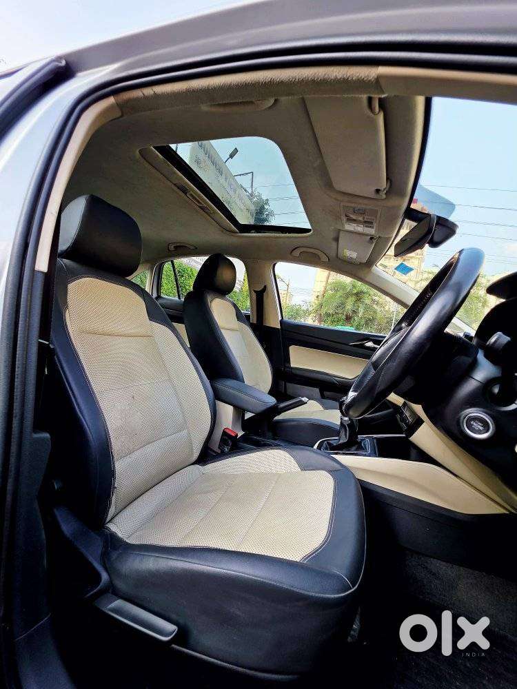 Skoda Slavia 1.0 Tsi Style, 2023, Petrol