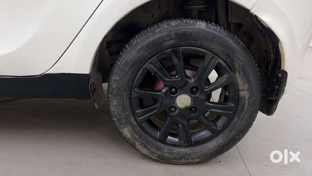 Tata Tiago Xza, 2017, Petrol