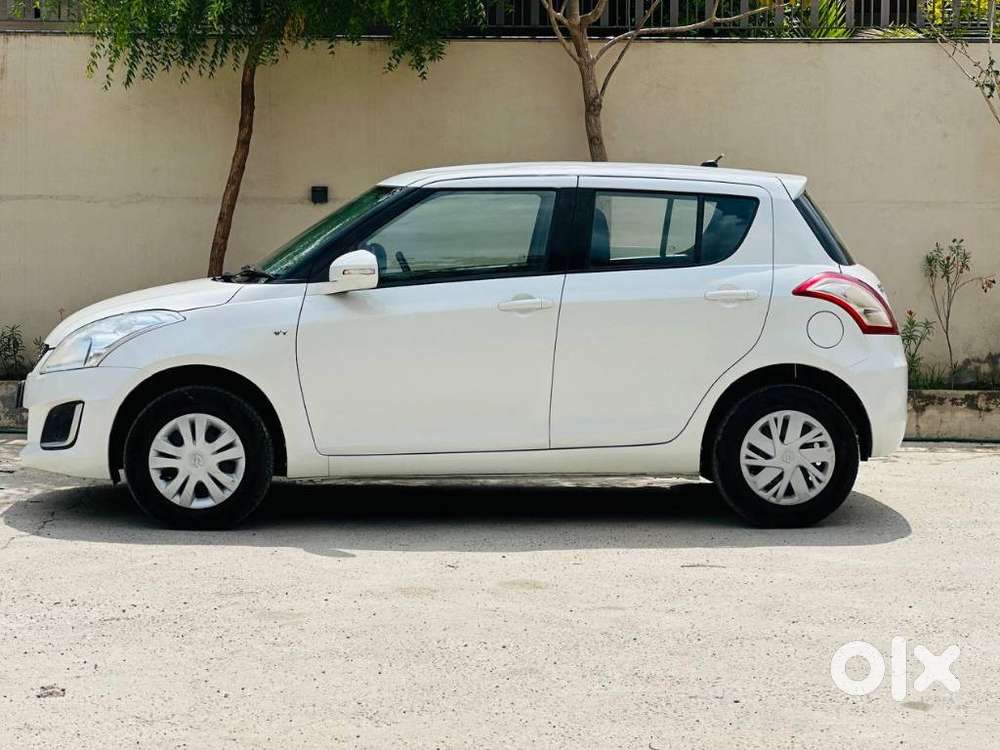 Maruti Suzuki Swift Vxi + Manual, 2015, Petrol