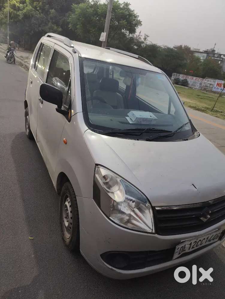 I Am Selling My Wagon R Lxi 2011 July Model All Geniun And Sealed Car