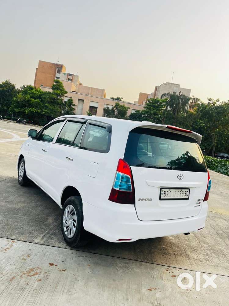 Toyota Innova 2.5 G (diesel) 8 Seater, 2016, Diesel
