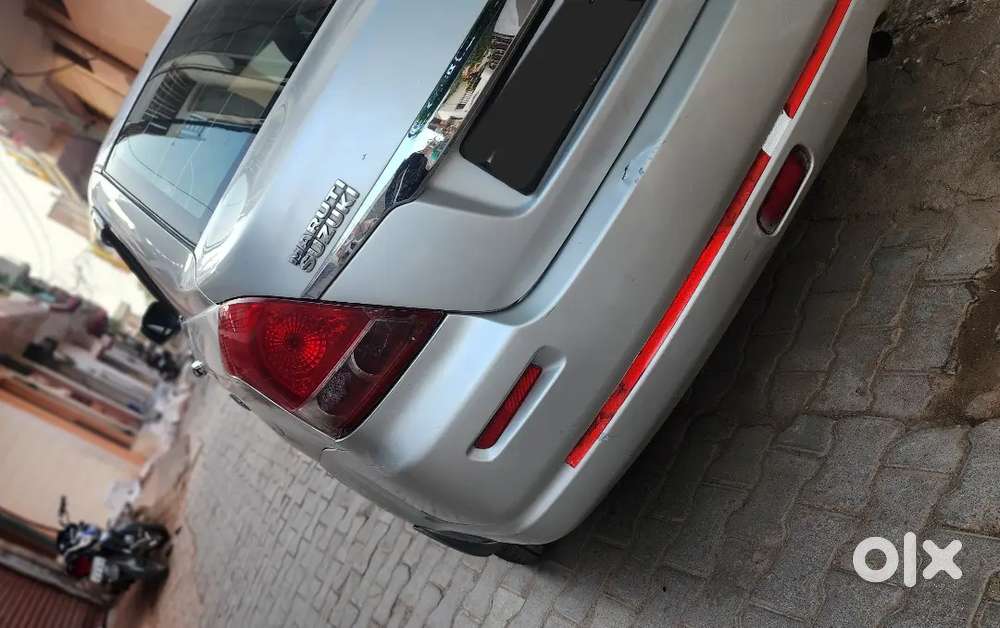 Maruti Suzuki Swift Dzire 2011 Petrol 75000 Km Driven