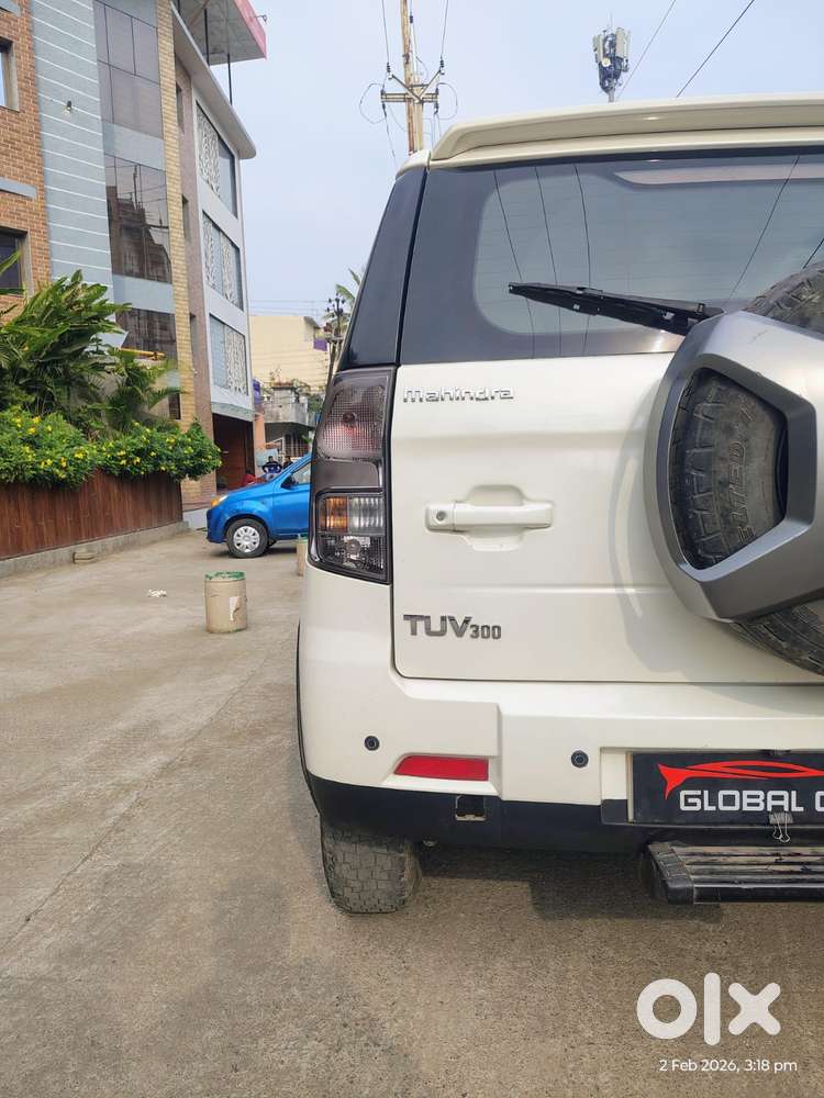 Mahindra Tuv 300 T10, 2019, Diesel