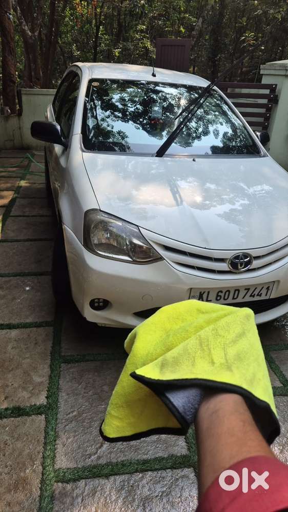 Toyota Etios Liva 2012