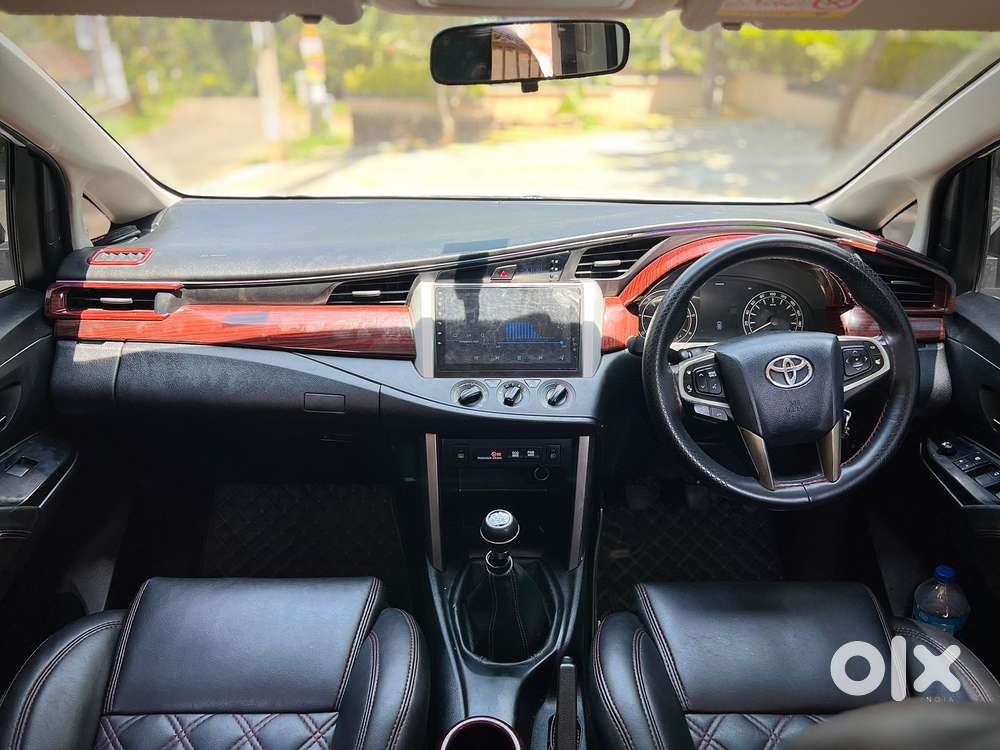 Toyota Innova Crysta 2.4 G Mt, 2017, Diesel