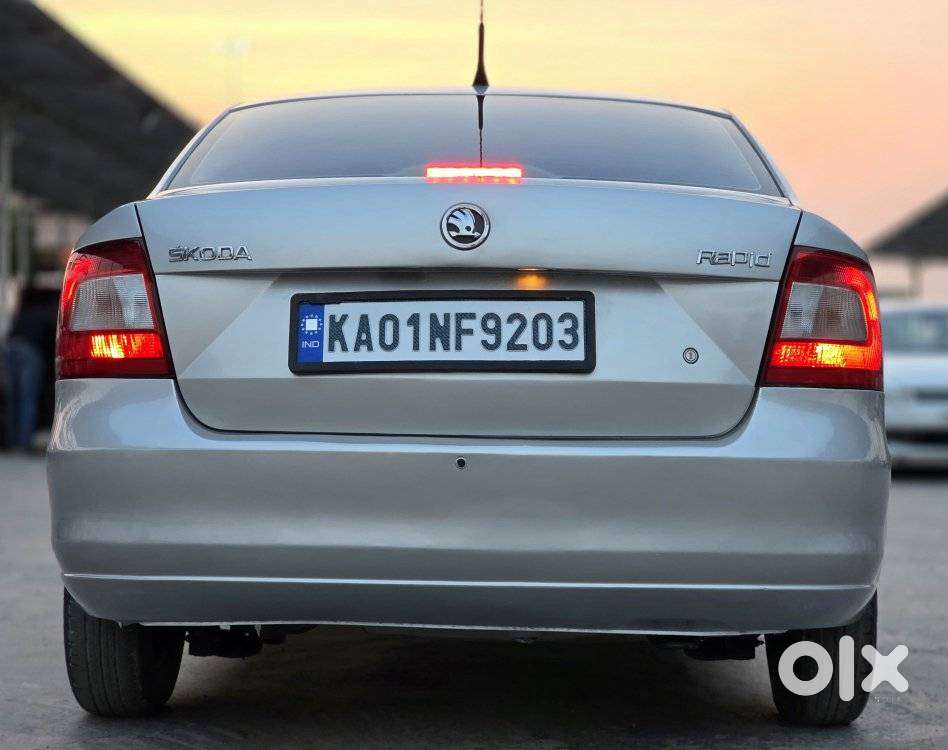 Skoda Rapid Ambition 1.6 Mpfi Manual, 2012, Petrol