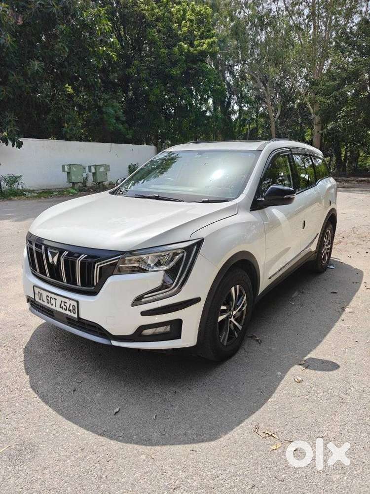 Mahindra Xuv700 2.0 Ax 5 Petrol Mt Str, 2023, Petrol