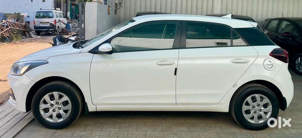 Hyundai I20 Sportz 1.2 Mt, 2018, Petrol