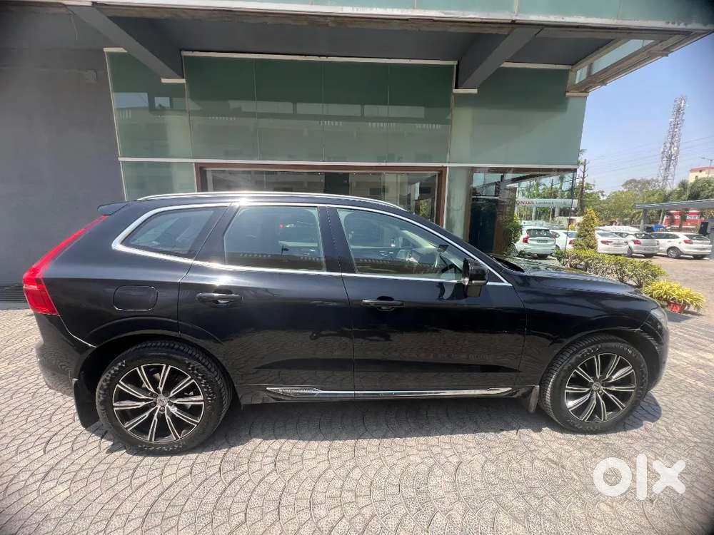 Color Onyx Black Immaculate Condition