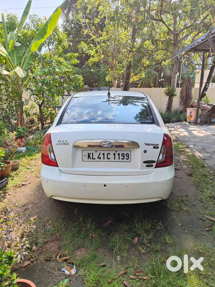 Hyundai 2009 Model 1.5 L Crdi  Vgt Sx( Urgent Selling)