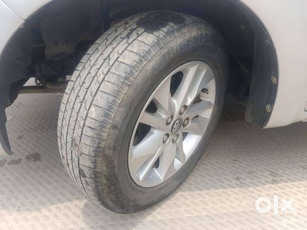 Toyota Innova Crysta 2.4 V, 2017, Diesel