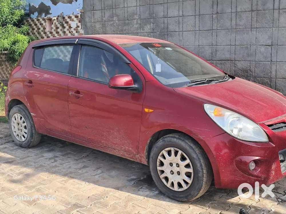 Hyundai New I20 2009 Cng & Petrol 100000 Km Driven