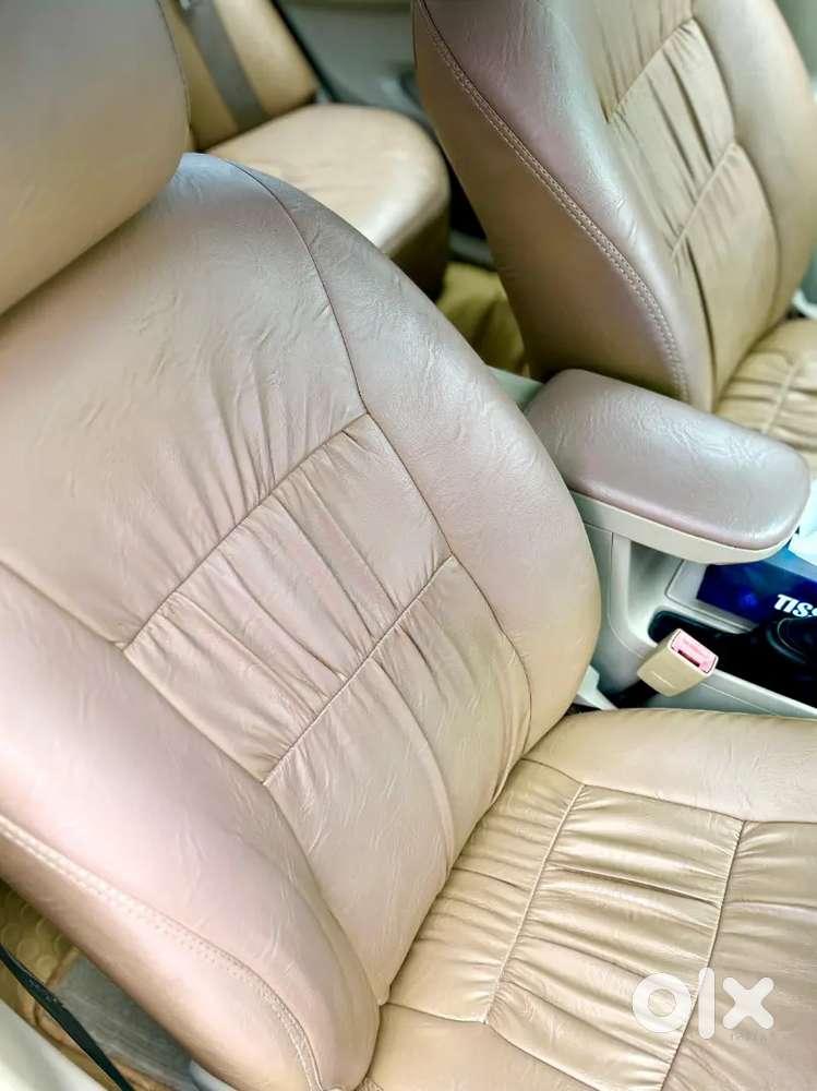 Toyota Corolla Altis 2011