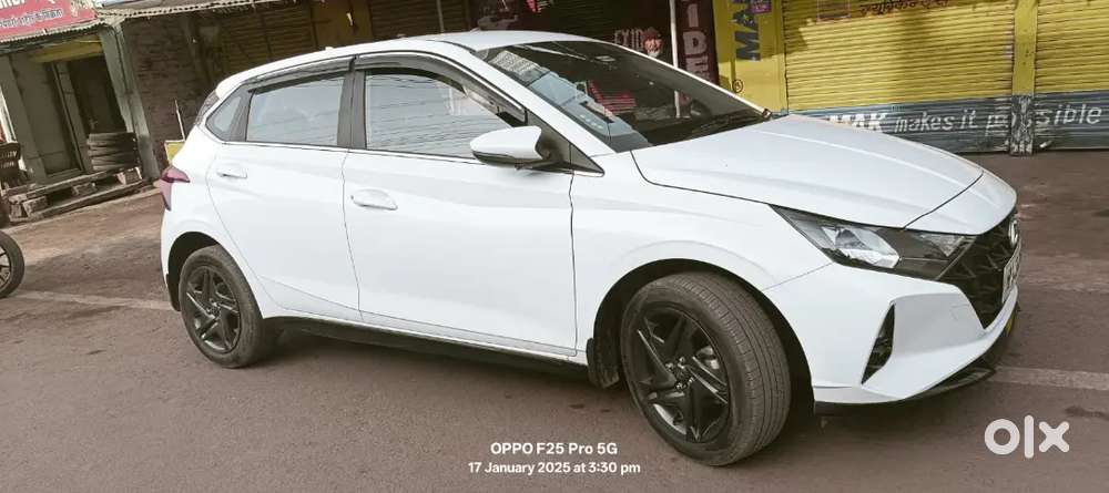 Well Maintained New Condition Car To Sell