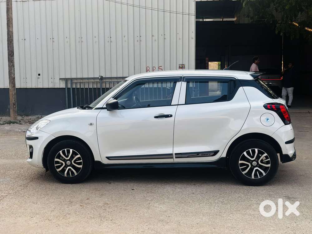 Maruti Suzuki Swift Lxi Optional-o, 2024, Petrol