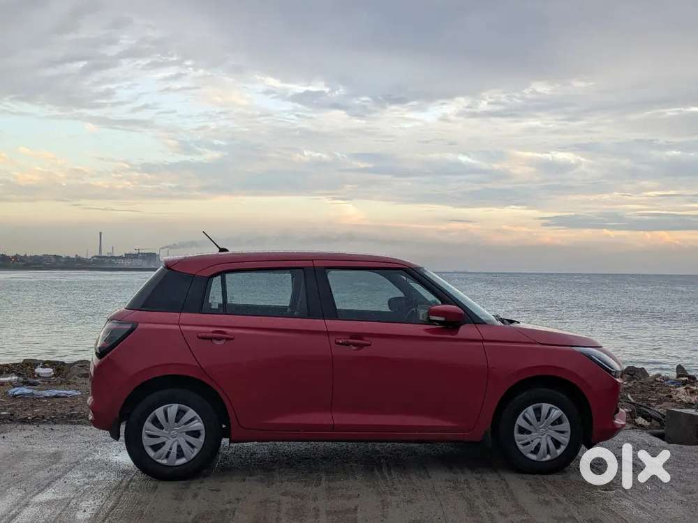 Maruti Suzuki Swift 2025 Petrol