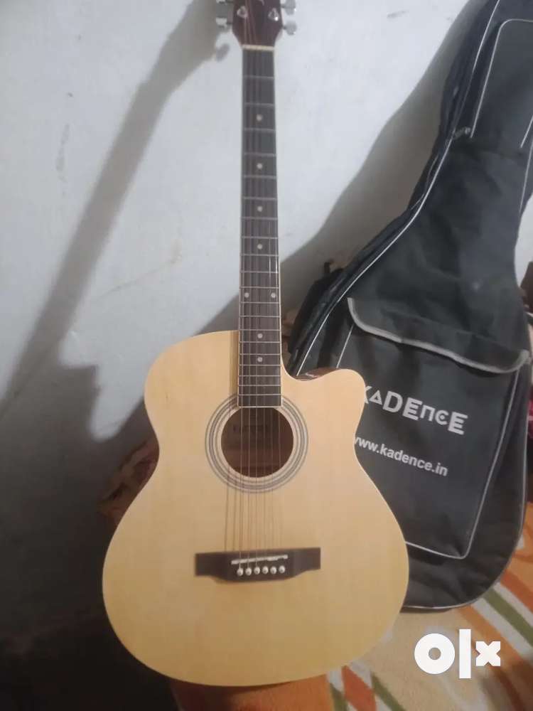 Kadence guitar under 4000 hotsell
