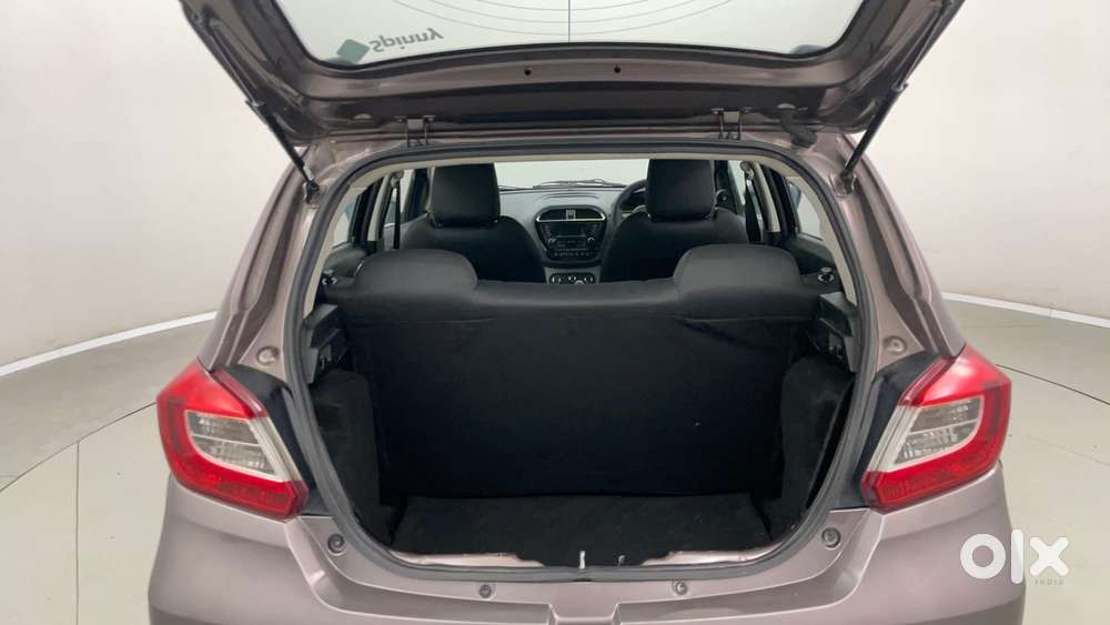 Tata Tiago Xza, 2018, Petrol