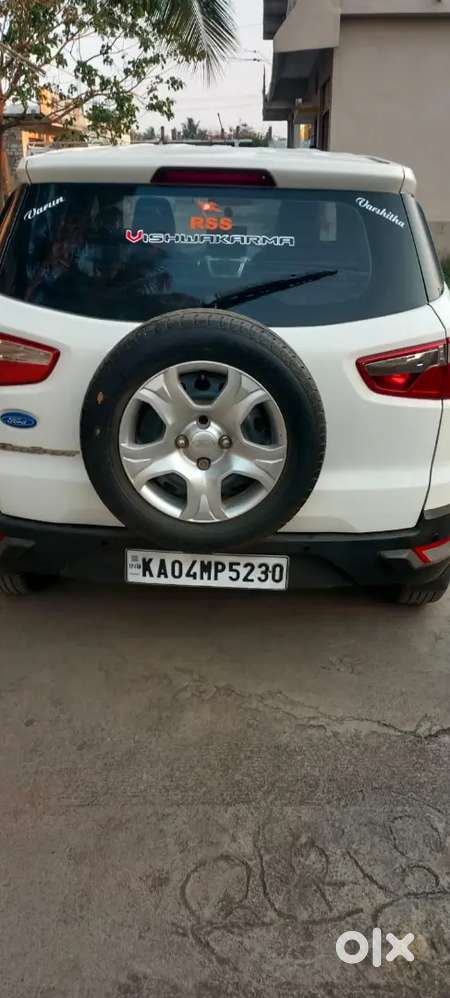 Ford Ecosport 2015 Petrol 117000 Km Driven