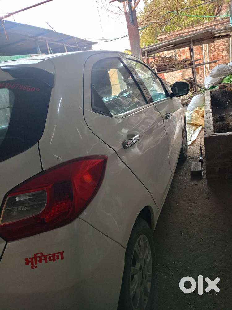 Tata Tiago Xz 2016 Model Petrol