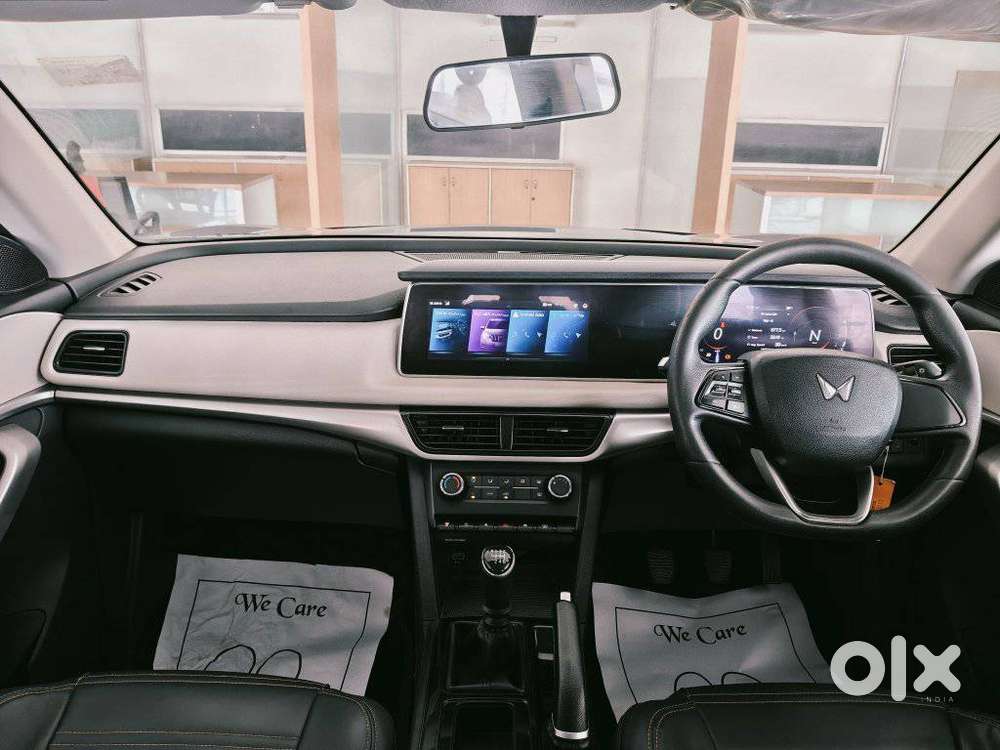 Mahindra Xuv700 2.2 Ax 3 Diesel Mt 5 Str, 2022, Diesel