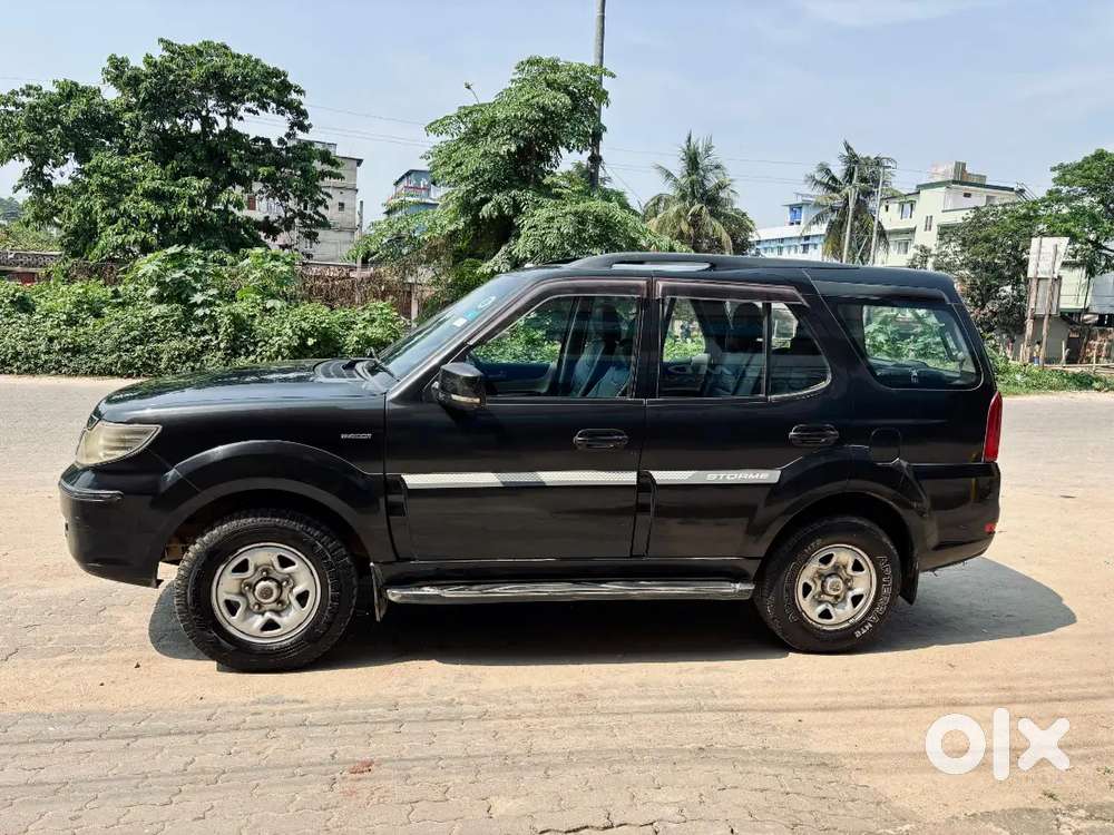 Tata Safari Storme 2013 Diesel Good Condition