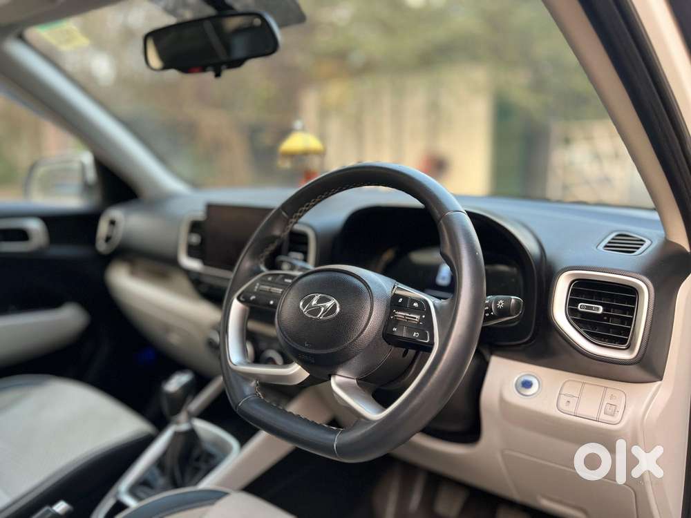 Hyundai Venue Sx (o) Mt 1.5 Diesel, 2022, Diesel