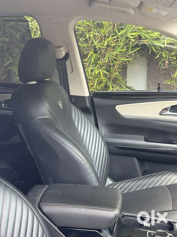 Mahindra Xuv700 Ax7l 6 Str At, 2023, Diesel