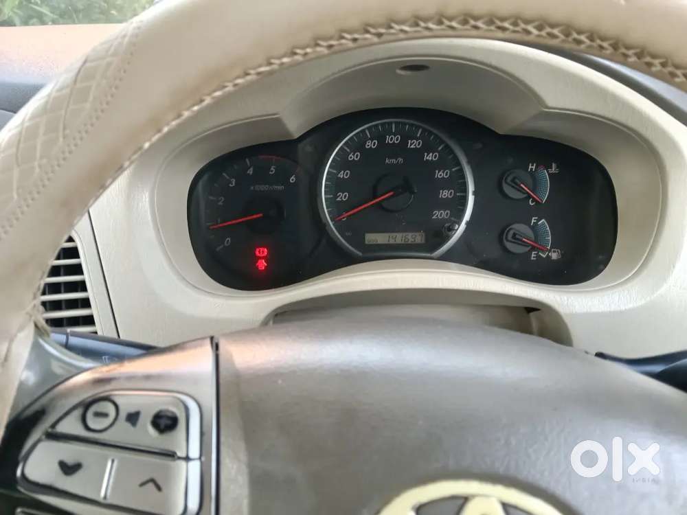 Toyota Innova 1012 Diesel 141000 Km Driven