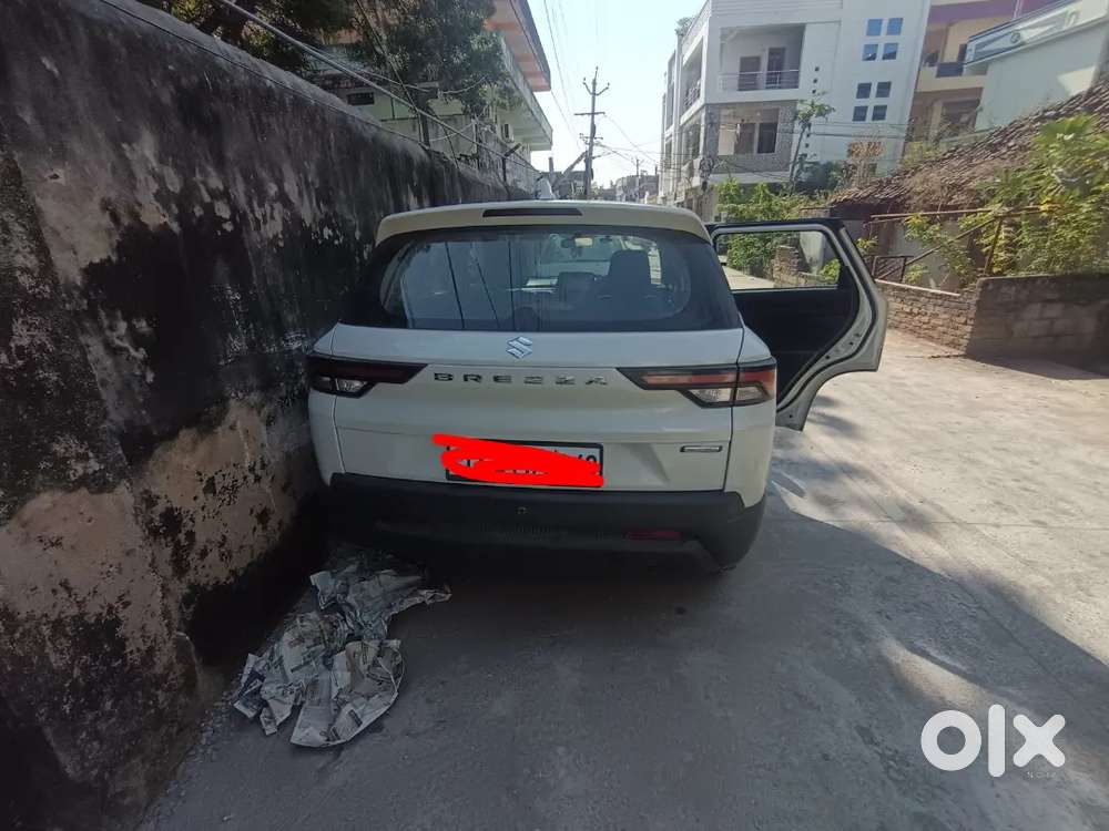 Maruti Suzuki Brezza 2023 Petrol 24000 Km Driven