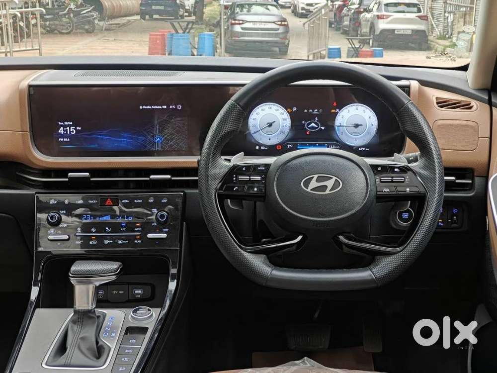 Hyundai Alcazar Signature (o) 6 Str 1.5 Petrol Dct, 2024, Petrol