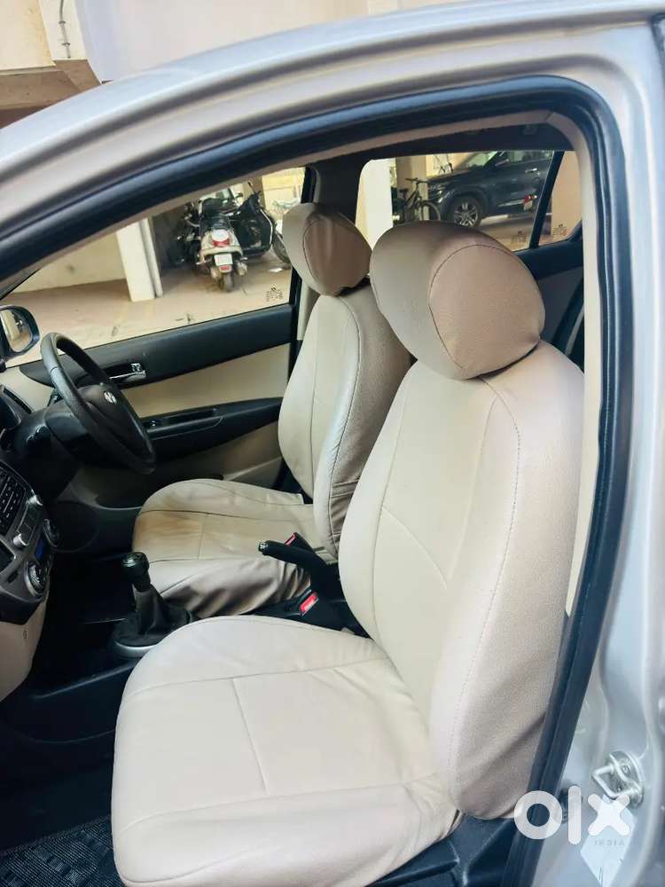 Hyundai I20 Magna O Petrol 2012 1st Owner Good Condition 245000 Negoti