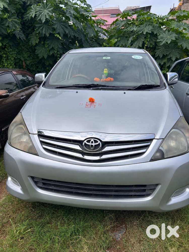Toyota Innova Diesel 2011
