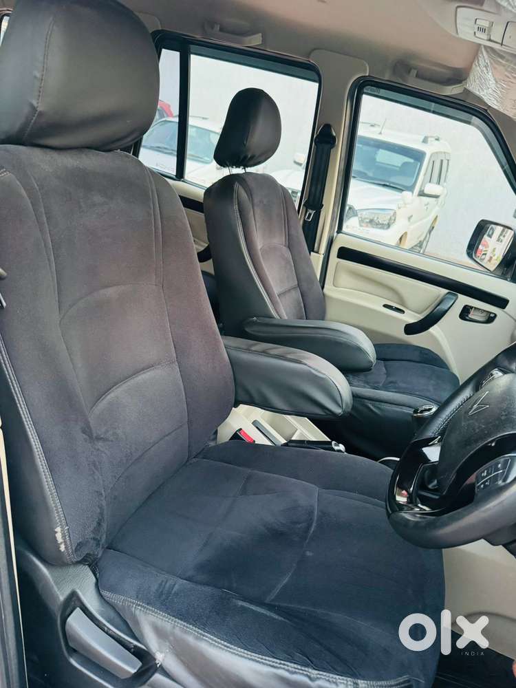 Mahindra Scorpio Classic 2.2 S 11 Mt 7 Str, 2023, Diesel
