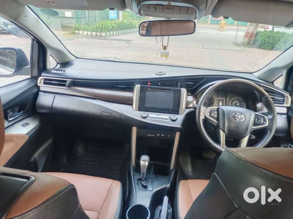 Toyota Innova Crysta 2.8 Zx At, 2017, Diesel
