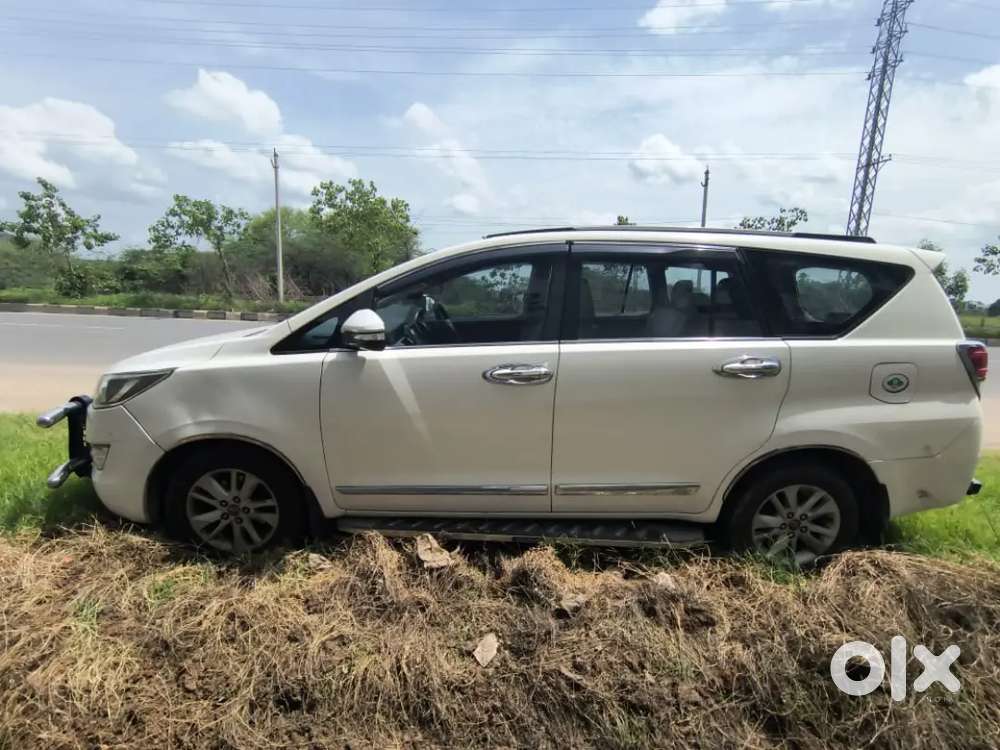Toyota Innova Crysta 2016 Diesel 7-seater