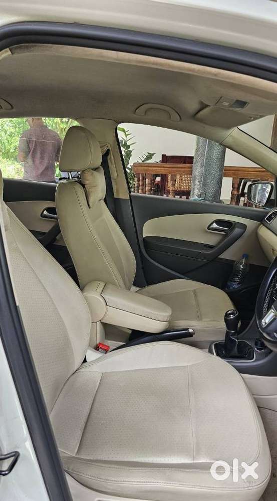 Volkswagen Vento 1.2 Highline Plus At 16 Alloy, 2013, Petrol