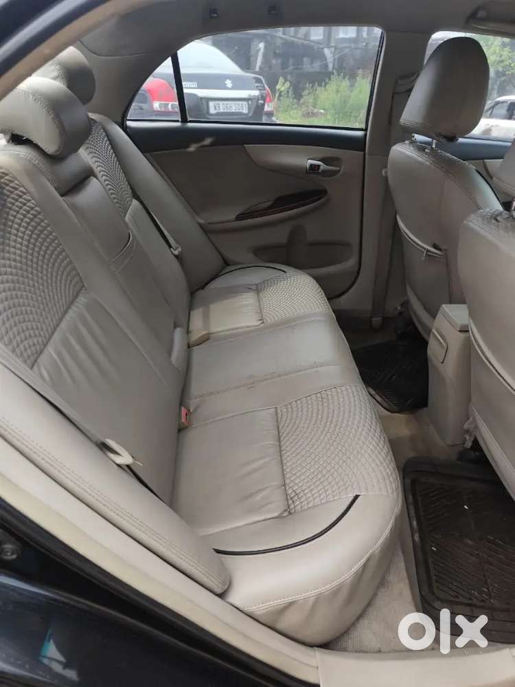 Toyota Corolla Altis 2011 Diesel Well Maintained
