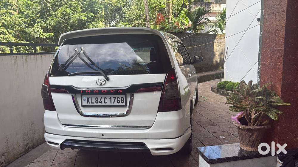 Toyota Innova 2013 Diesel Well Maintained