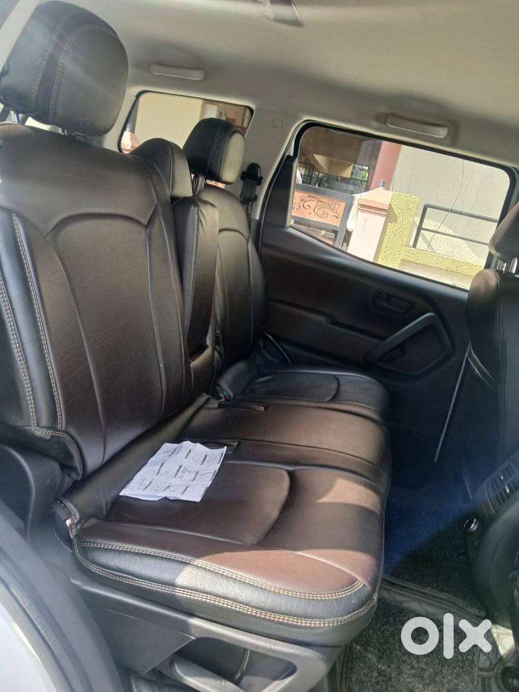 Mahindra Scorpio-n 2.0 Z4 Petrol Mt 7 Str, 2024, Petrol