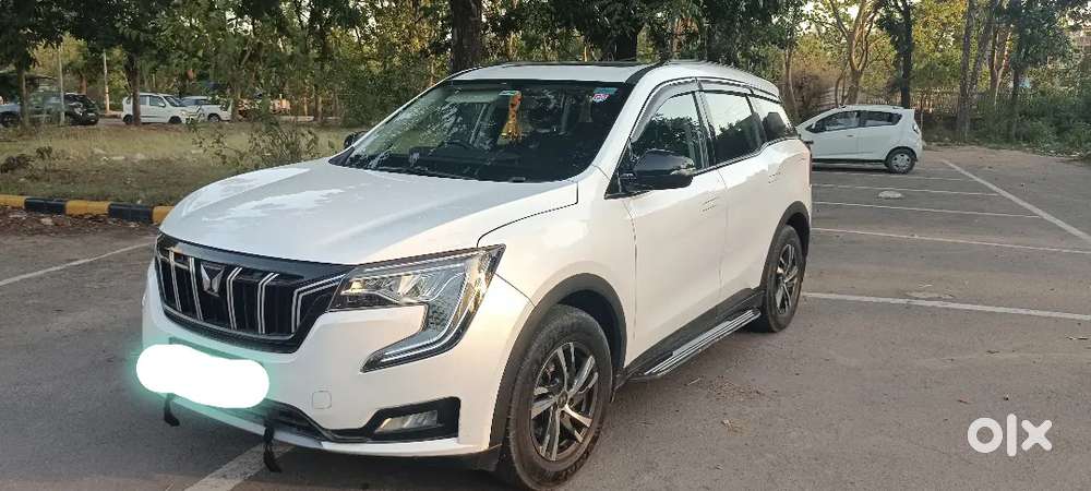 Mahindra Xuv700 2022 Petrol Well Maintained Single Handed