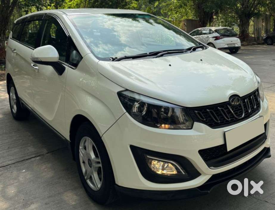 Mahindra Marazzo M6, 2018, Diesel