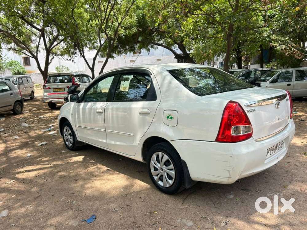 Toyota Etios 2013-2014 Gd, 2011, Petrol