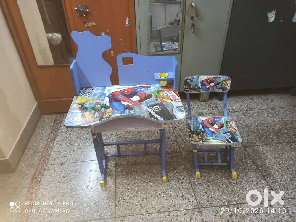 Study table for kids