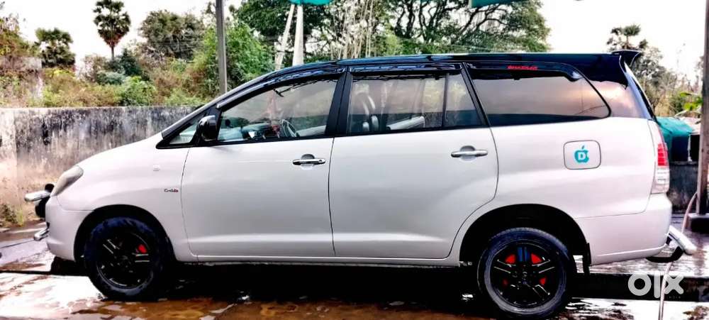 Toyota Innova 2008 Diesel 262000 Km Driven