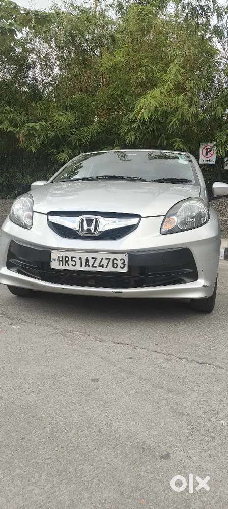 Honda Brio Mt 2014