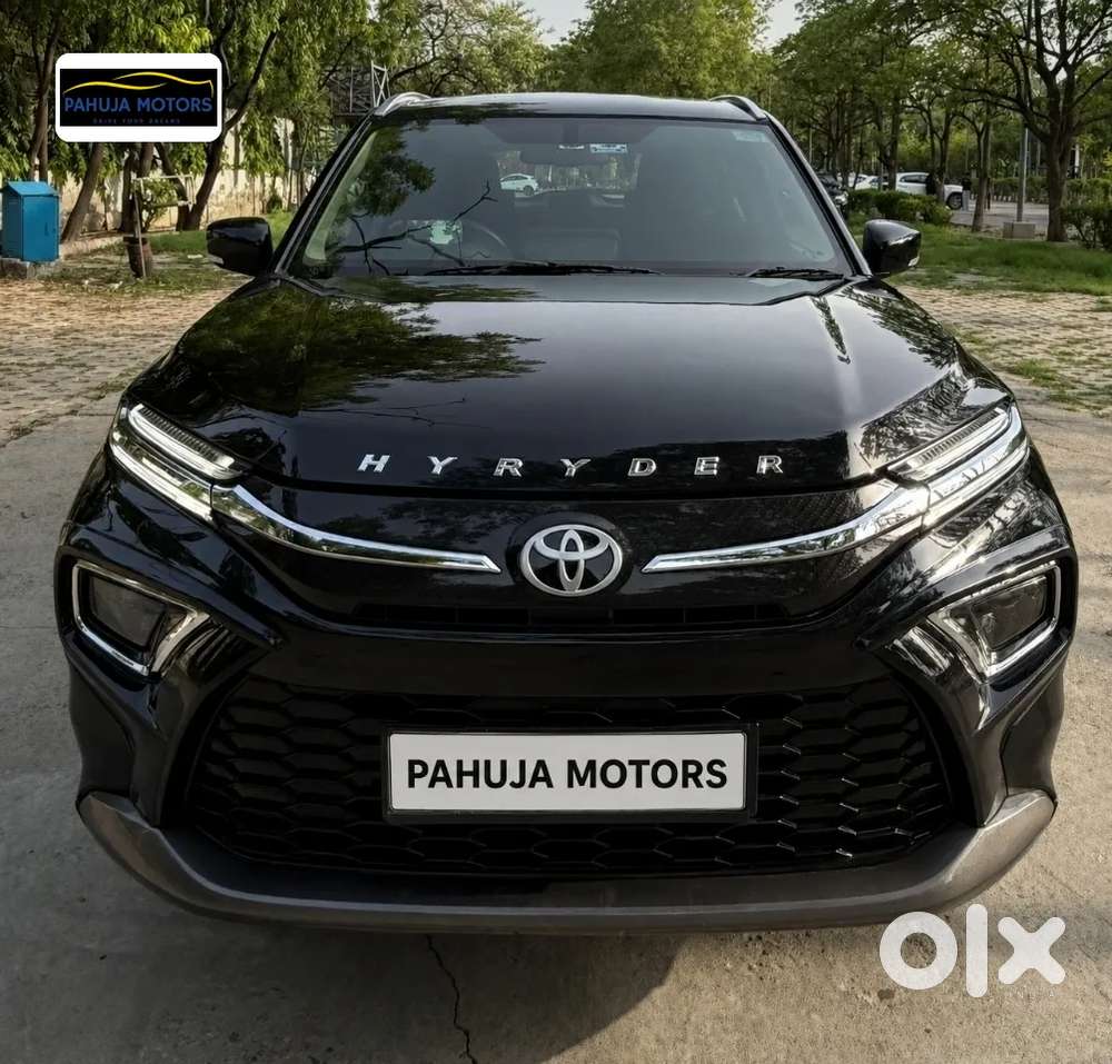 Toyota Urban Cruiser Hyryder, 2025, Petrol