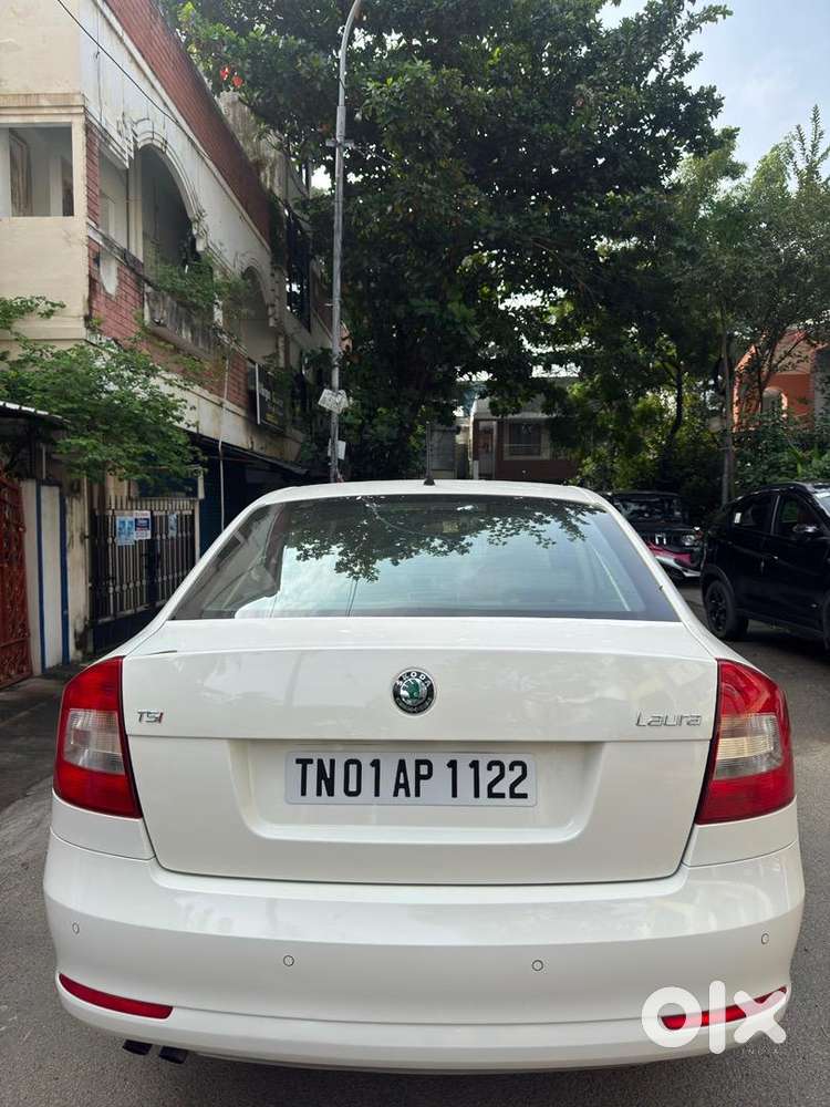 Skoda Laura 2011 Petrol 49000 Km Driven